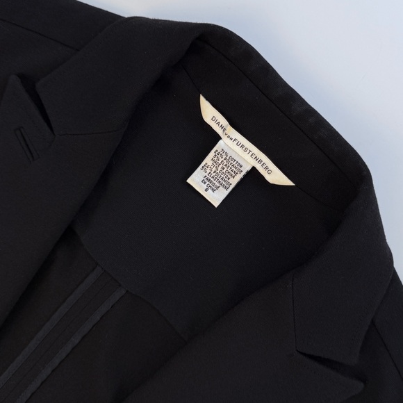 Diane Von Furstenberg Black Stretch Knit Blazer w/ Cropped Sleeves Size 8 - Picture 6 of 9
